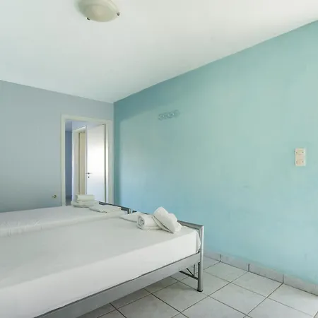 Giorgio Studios-apartments 1 Affittacamere Nikiana