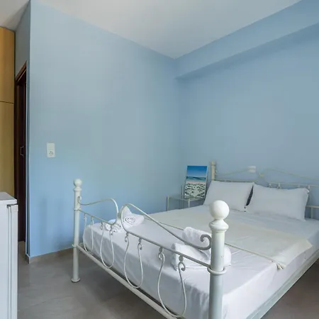 Konukevi Giorgio Studios-apartments 1 3*