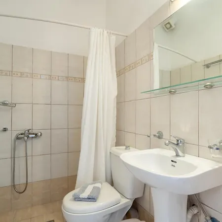 Giorgio Studios-apartments 1 Konukevi 3*