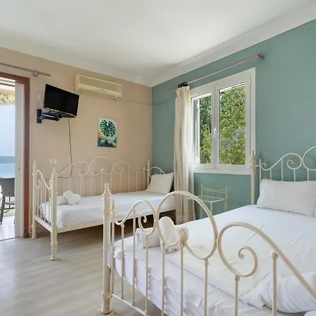 Giorgio Studios-apartments 1 3* Nikiana