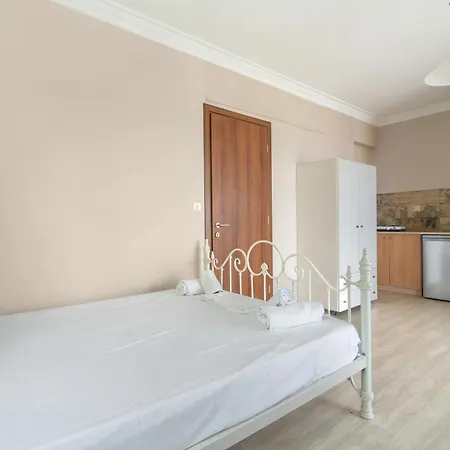 Konukevi Giorgio Studios-apartments 1 Nikiana