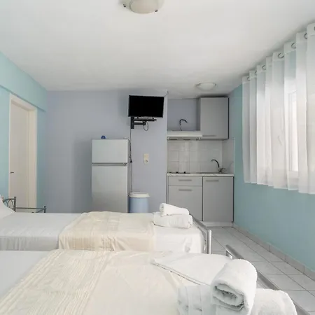 Giorgio Studios-apartments 1 Konukevi Nikiana
