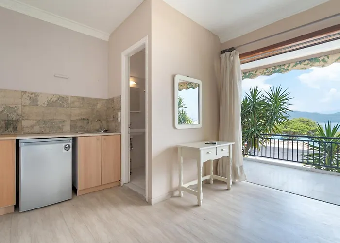 Giorgio Studios-apartments 1 3* Nikiana