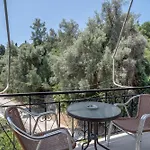 Giorgio Studios-apartments 1 3* Nikiana