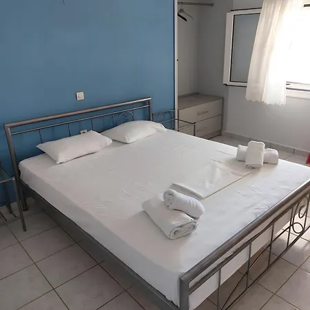 Giorgio Studios-apartments 1 *