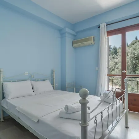 Giorgio Studios-apartments 1 Гостевой дом Никиана