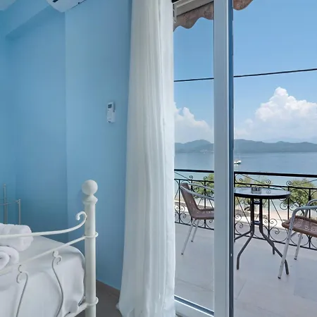 Giorgio Studios-apartments 1 Гостевой дом Никиана