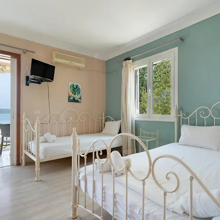 Гостевой дом Giorgio Studios-apartments 1 3*